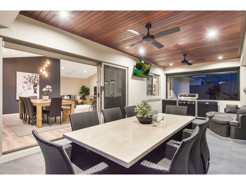 16 Kimberley Creek Road, Upper Coomera QLD 4209