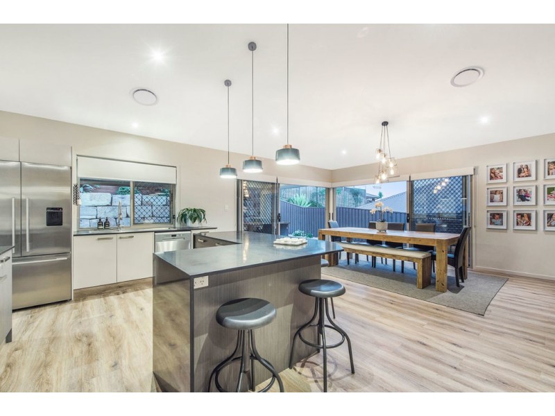 16 Kimberley Creek Road, Upper Coomera QLD 4209