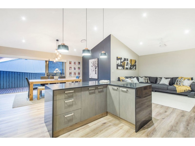 16 Kimberley Creek Road, Upper Coomera QLD 4209
