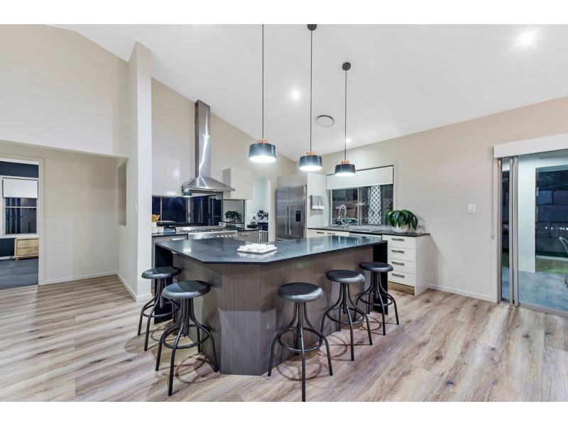 16 Kimberley Creek Road, Upper Coomera QLD 4209
