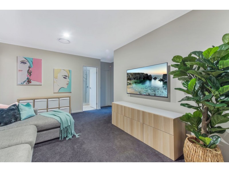 16 Kimberley Creek Road, Upper Coomera QLD 4209