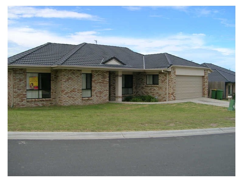 11 Rosefinch Street, Upper Coomera QLD 4209