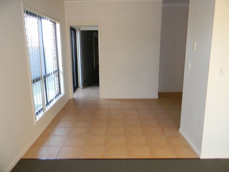 11 Rosefinch Street, Upper Coomera QLD 4209