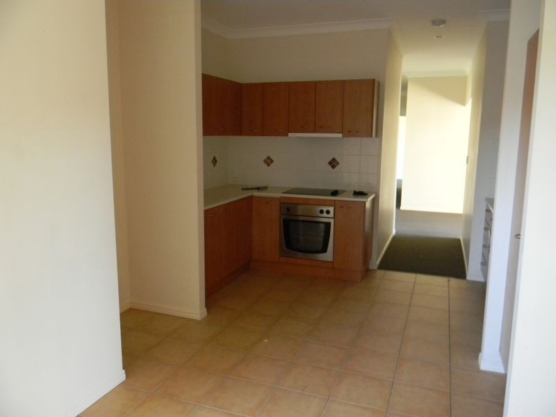 11 Rosefinch Street, Upper Coomera QLD 4209