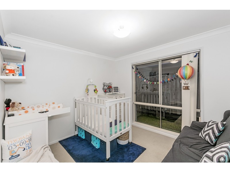 4 Kialoa Lane, Coomera Waters QLD 4209