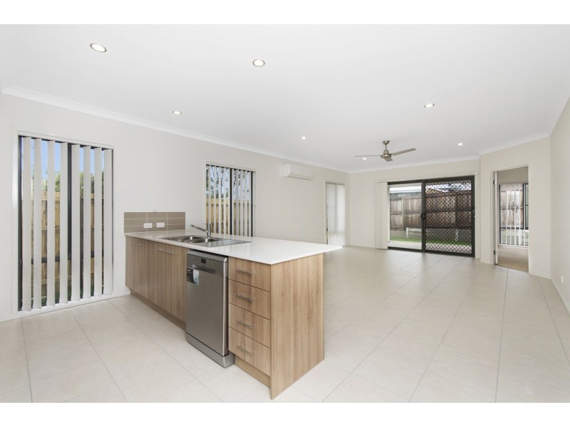 3 Perry Place, Coomera QLD 4209