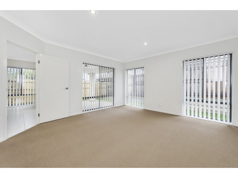 3 Perry Place, Coomera QLD 4209