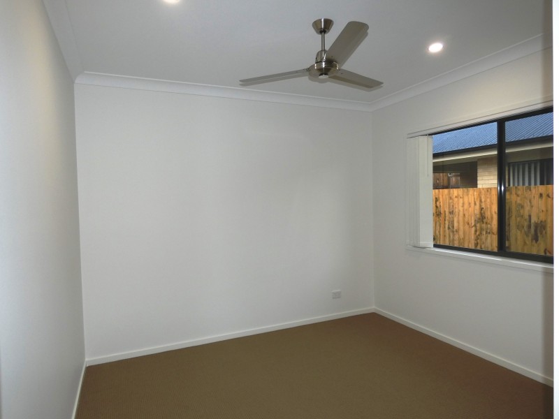 3 Perry Place, Coomera QLD 4209