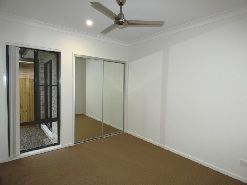 3 Perry Place, Coomera QLD 4209