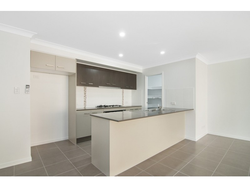 2 Cress Court, Pimpama QLD 4209