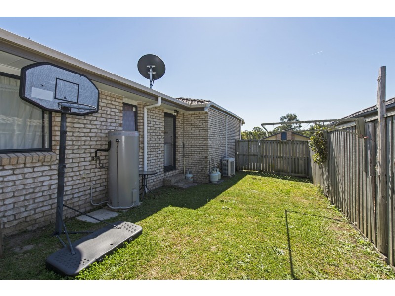 1/4 Greg Link, Upper Coomera QLD 4209