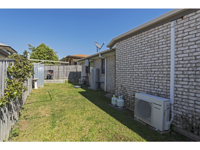 1/4 Greg Link, Upper Coomera QLD 4209