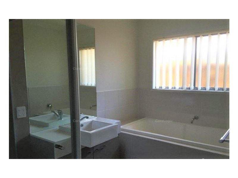 18 Paperbark Crescent, Coomera QLD 4209