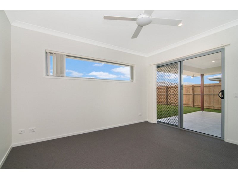 9 Crinum Circuit, Coomera QLD 4209