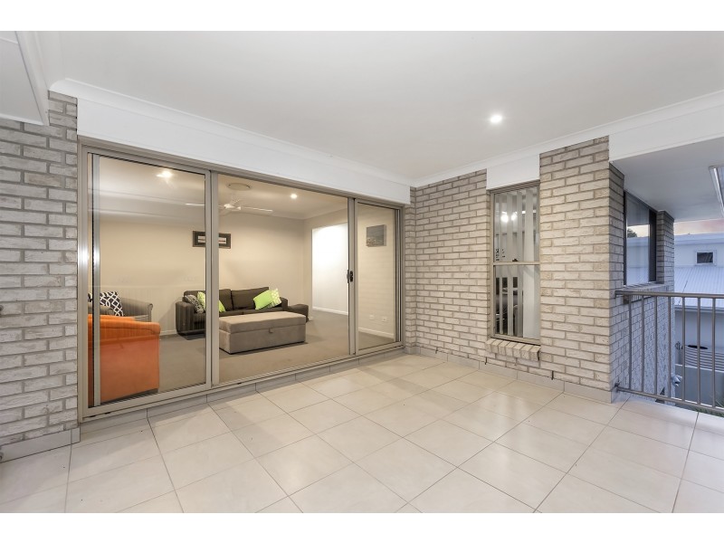 10 Rhodium Crescent, Hope Island QLD 4212