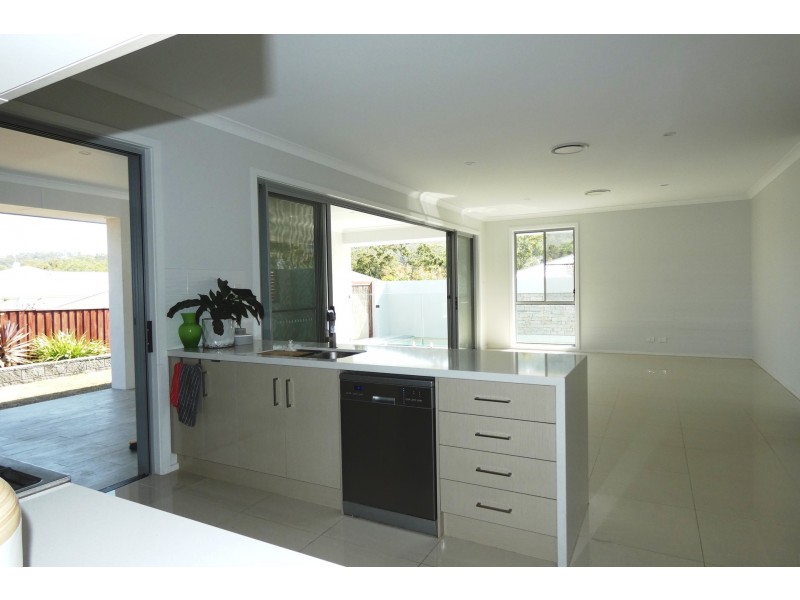 19 Kimberley Creek Road, Upper Coomera QLD 4209