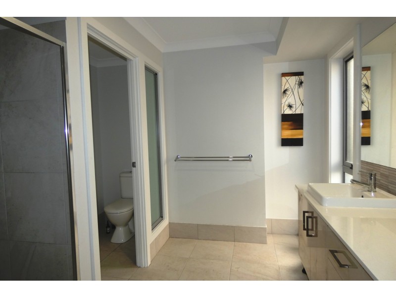 19 Kimberley Creek Road, Upper Coomera QLD 4209