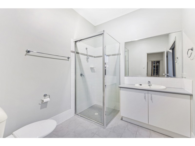 8 Starush Court, Upper Coomera QLD 4209