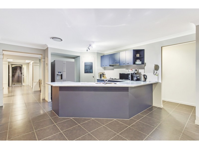 6 Icefire Lane, Coomera Waters QLD 4209
