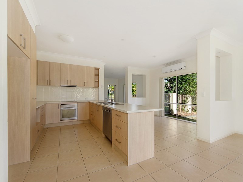 4 Seabird Lane, Coomera Waters QLD 4209
