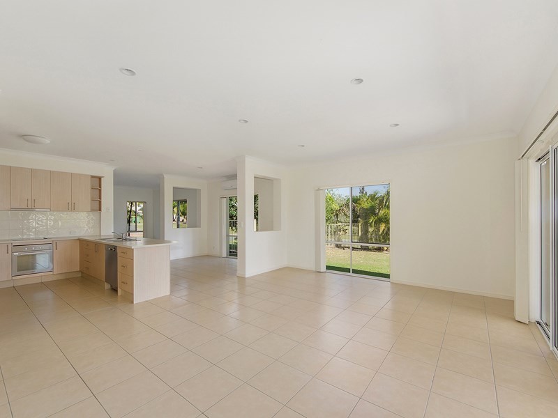 4 Seabird Lane, Coomera Waters QLD 4209