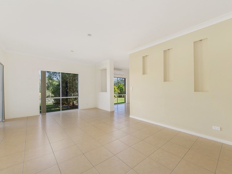 4 Seabird Lane, Coomera Waters QLD 4209
