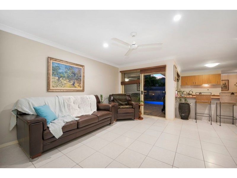 40 Roseapple Circuit, Oxenford QLD 4210