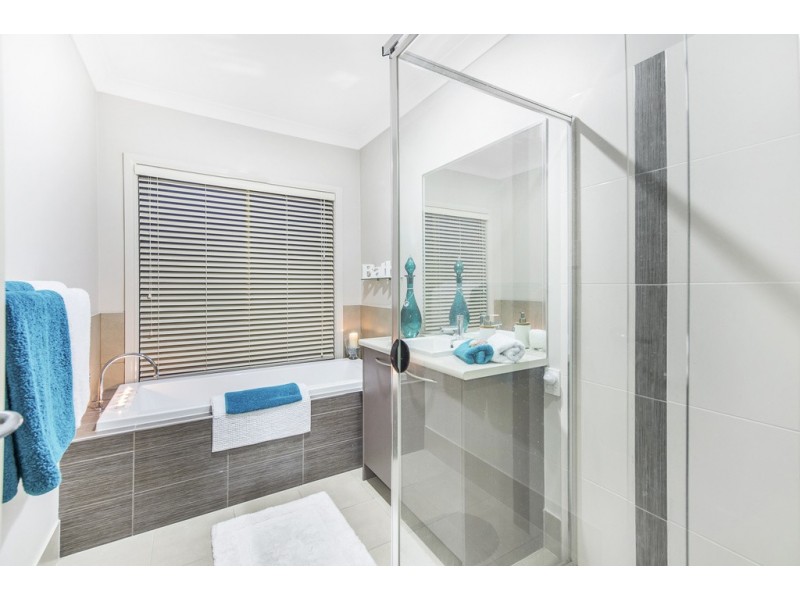 26 Abercrombie Crescent, Upper Coomera QLD 4209