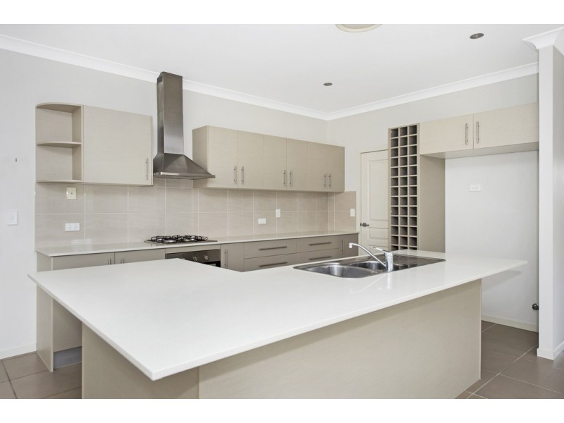 2 Coach Way, Upper Coomera QLD 4209