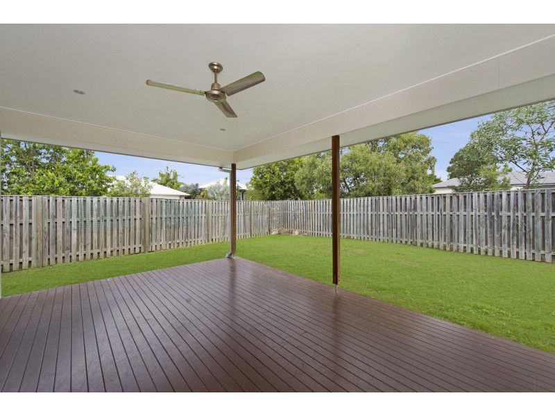2 Coach Way, Upper Coomera QLD 4209