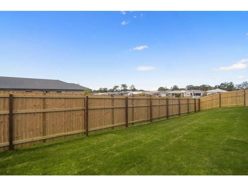 8 Tribeca Circuit, Coomera QLD 4209