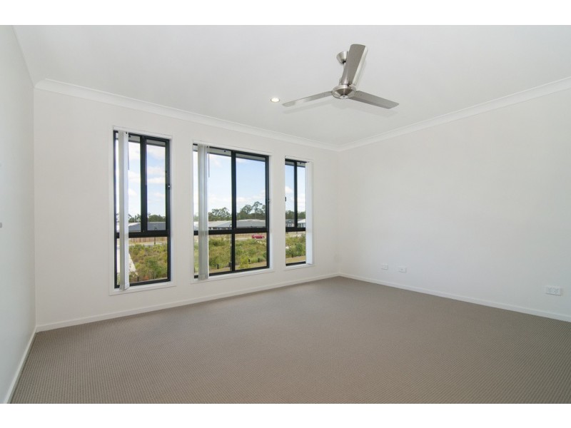 8 Tribeca Circuit, Coomera QLD 4209
