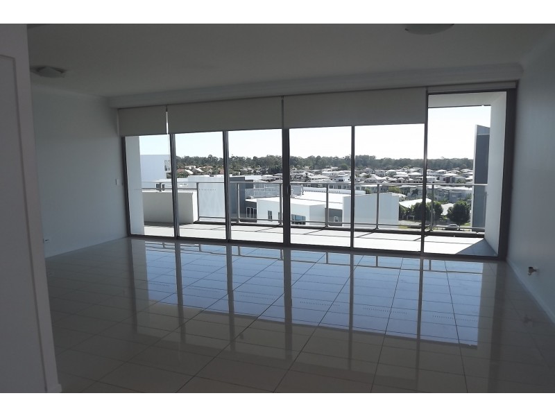402/43 Harbour Town Drive, Biggera Waters QLD 4216