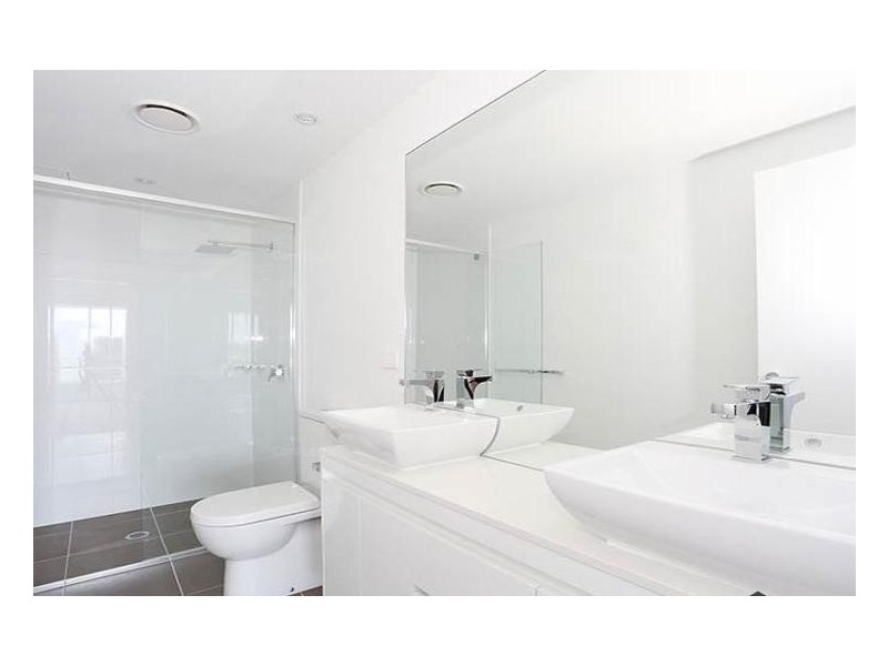 402/43 Harbour Town Drive, Biggera Waters QLD 4216