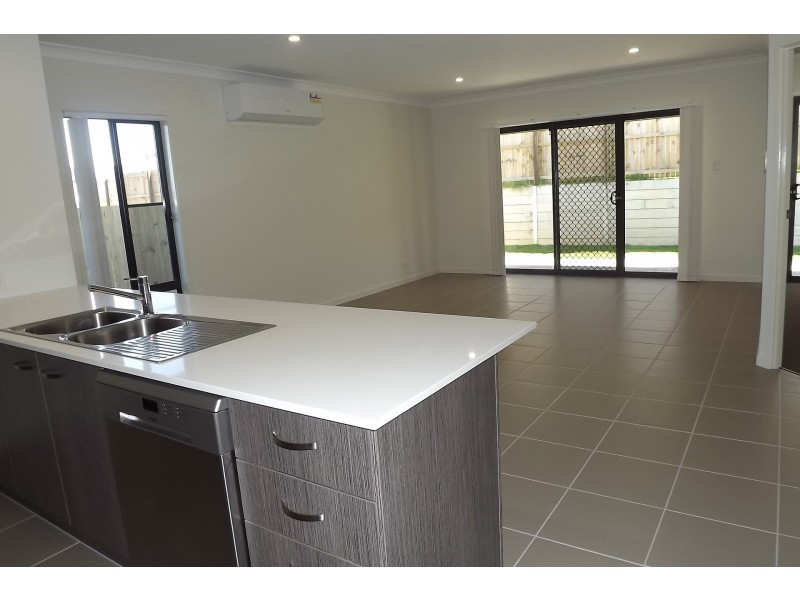16 Tribeca Circuit, Coomera QLD 4209