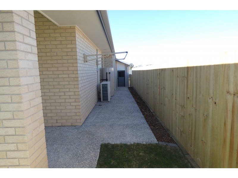 16 Tribeca Circuit, Coomera QLD 4209