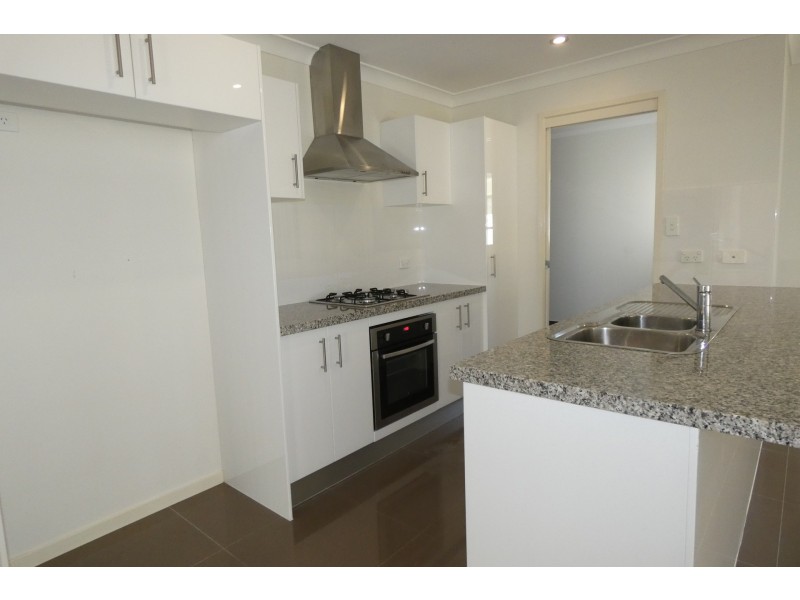 9 Winchester Crescent, Pimpama QLD 4209