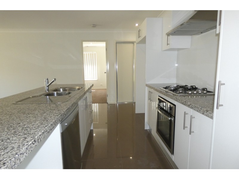 9 Winchester Crescent, Pimpama QLD 4209