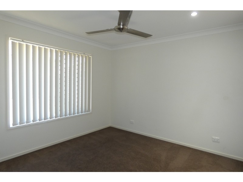 9 Winchester Crescent, Pimpama QLD 4209