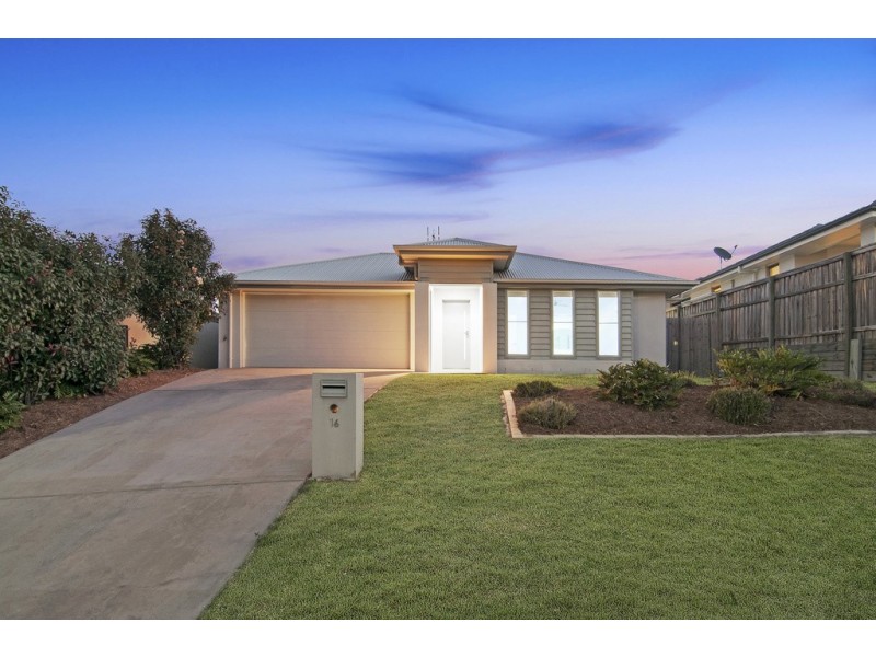 16 Yarrambat Rise, Upper Coomera QLD 4209