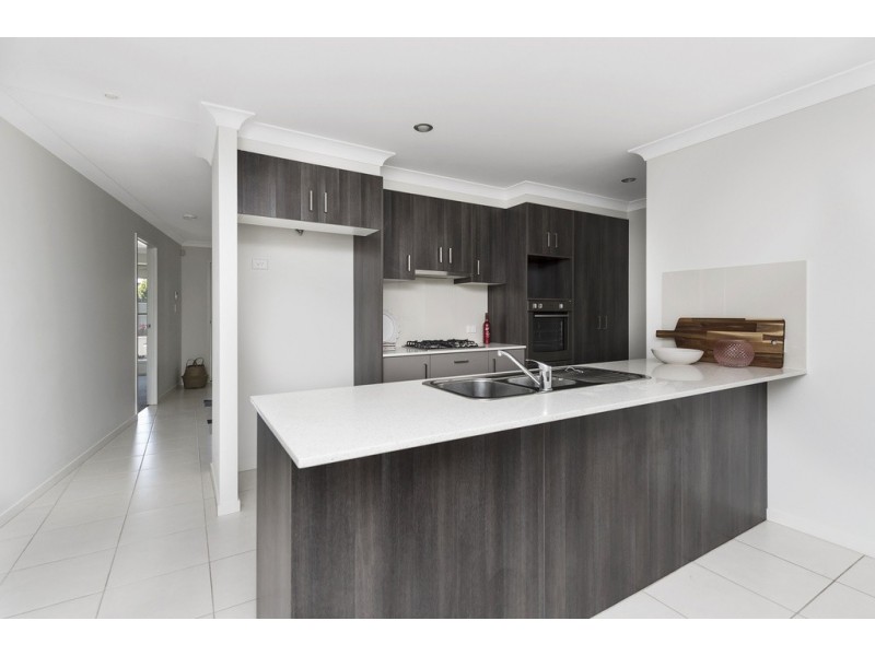 16 Yarrambat Rise, Upper Coomera QLD 4209