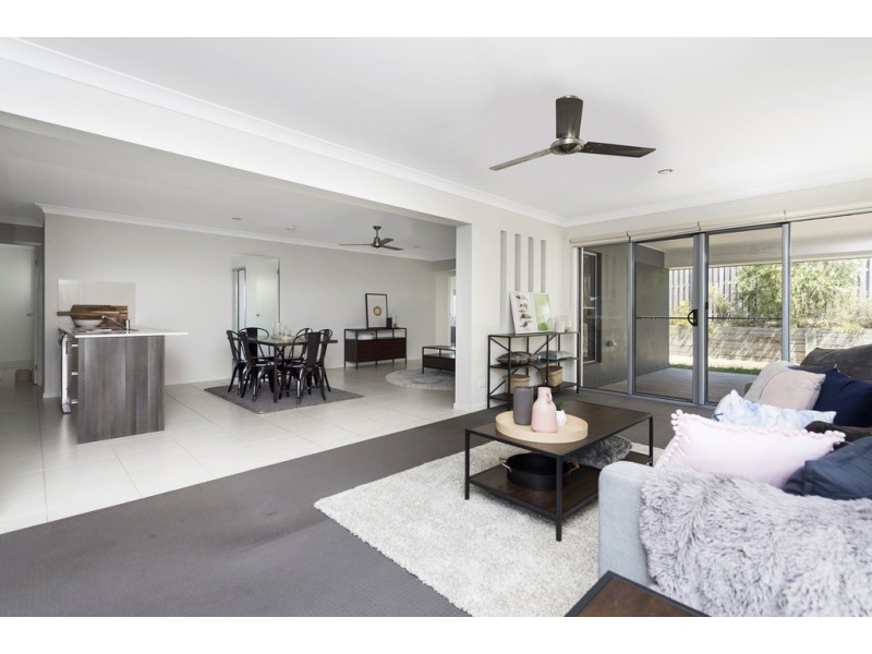 16 Yarrambat Rise, Upper Coomera QLD 4209