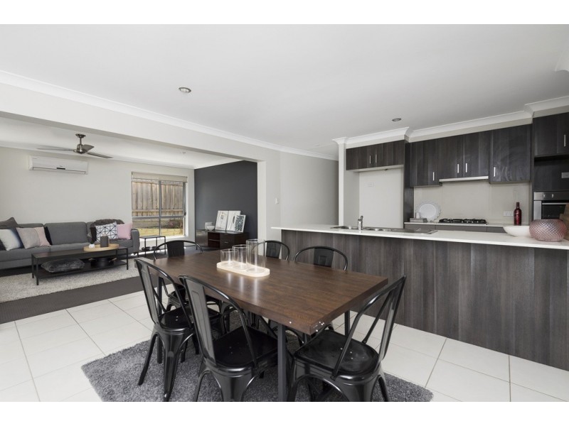 16 Yarrambat Rise, Upper Coomera QLD 4209