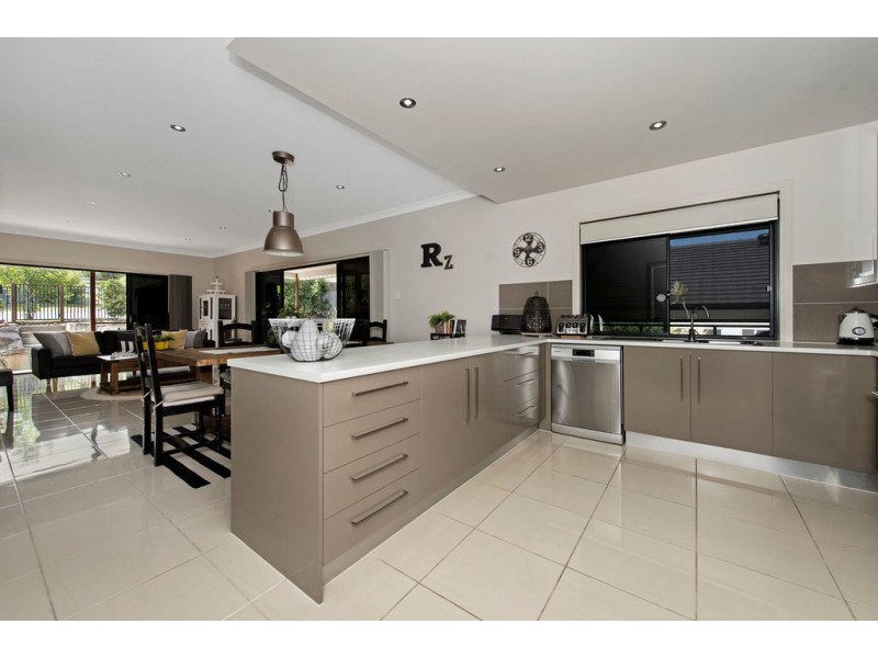 27 Garawarra Crescent, Upper Coomera QLD 4209