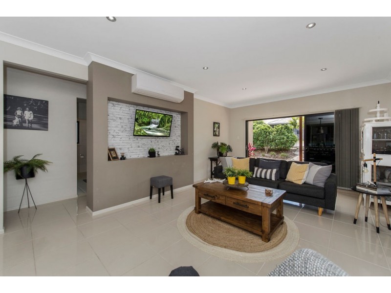 27 Garawarra Crescent, Upper Coomera QLD 4209