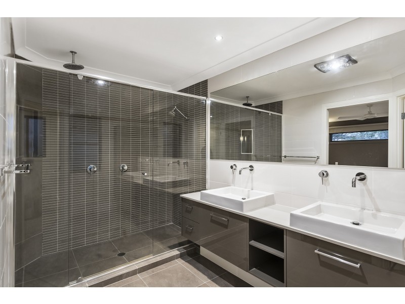 19 Serenade Drive, Coomera Waters QLD 4209