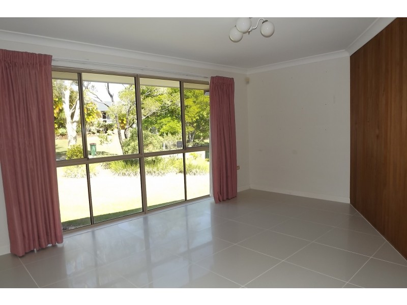 4 Wattle Glen Place, Robina QLD 4226