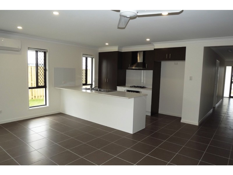 1 McWilliam Street, Pimpama QLD 4209