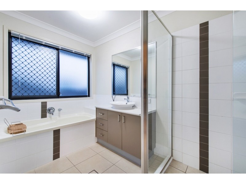 14 Krystle Court, Upper Coomera QLD 4209