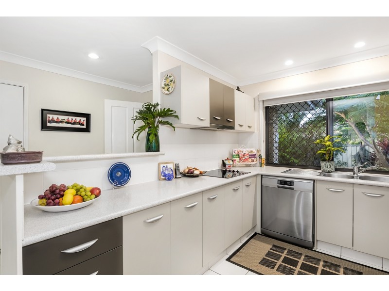15 Cranberrie Crescent, Pimpama QLD 4209